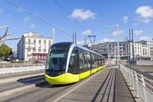 Injection plastique dans le domaine des transports, PLASTIC INJECTION TRANSPORT VEHICLE HANDLING