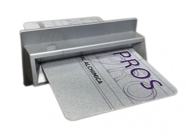 fente carte bancaire en plastique injecté